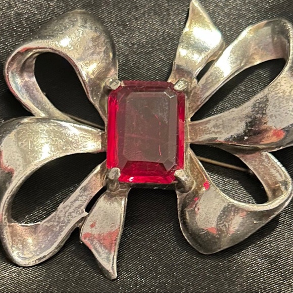 Huge Vintage Crimson Bow Brooch - Stunner from the 40s /  50s - Picture 5 of 8